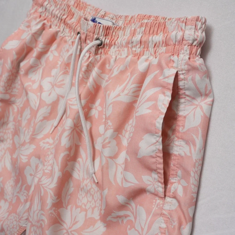 Trunks Surf & Swim Co. key features